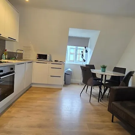 Comfotable Centre Two Bedroom شقة غالواي